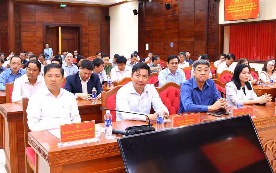 Đại biểu dự họp báo công bố kết quả bầu cử. (Ảnh: TT)