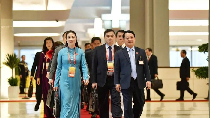 Đoàn đại biểu tỉnh Tuyên Quang dự Đại hội đại biểu toàn quốc lần thứ XIV của Đảng. (Ảnh: CTTTQ)