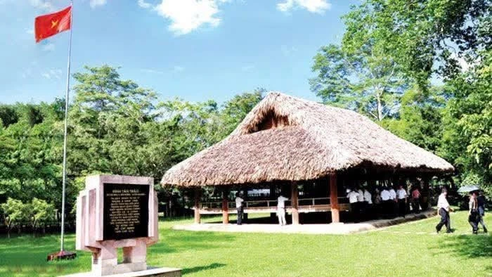 Đình Tân Trào nằm trong Khu di tích Quốc gia đặc biệt Tân Trào. (Ảnh: Sở VH,TT&DL Tuyên Quang).