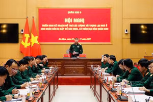 Trung tướng Lê Ngọc Hải - Tư lệnh Quân khu 5 chủ trì Hội nghị. 