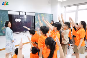 Phụ huynh với tiết dạy kĩ năng tự lập.