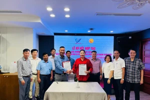 Trường Cao đẳng Quảng Nam và Công ty Cổ phần Thương mại và Dịch vụ cung ứng nhân lực Mạnh Toàn Phát, ký kết hợp tác.