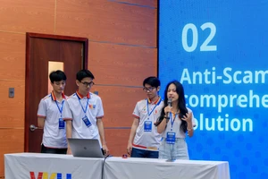 Sinh viên trình bày phần thi.