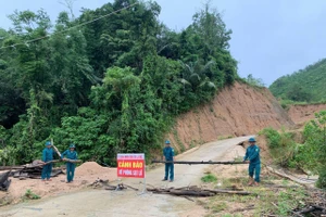 Các địa phương khẩn trương ứng phó mưa lớn do ảnh hưởng của bão số 10. 