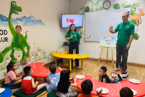 Trẻ mầm non được làm quen với tiếng Anh. Ảnh: Giáo dục quốc tế iYES 