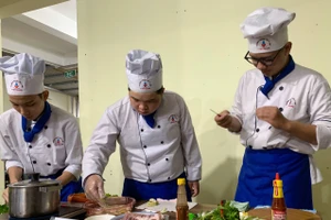 Cuộc thi được thiết kế để kiểm tra kỹ năng chuyên môn và sự sáng tạo.