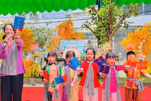 Trường Mầm non 20-10 tổ chức các hoạt động cho trẻ.