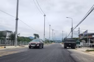 Mặt đường ĐT601 đã được sửa chữa.