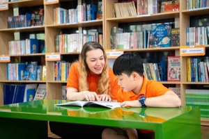 Giáo viên nước ngoài tham gia mọi hoạt động: workshop, trại hè, sự kiện ngoại khóa, hoạt động văn hóa của Trường Tiểu học và THCS FPT Đà Nẵng.