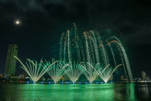 Phần trình diễn của đội pháo hoa Phần Lan.