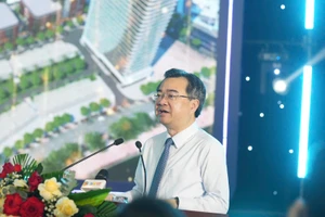 Ông Nguyễn Thanh Nghị, Trưởng Ban Chính sách, Chiến lược Trung ương phát biểu tại Diễn đàn.