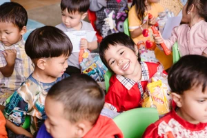 Trẻ của Trường Mầm non liên xã Axan – Tr’hy (xã Hùng Sơn).