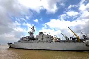 Tàu tuần dương Prairial của Hải quân Pháp.