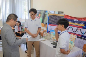 Thí sinh tham dự Hội thi Tin học Trẻ toàn quốc.