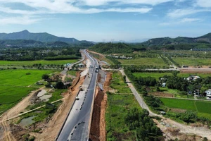 Một đoạn cao tốc Hòa Liên - Túy Loan.