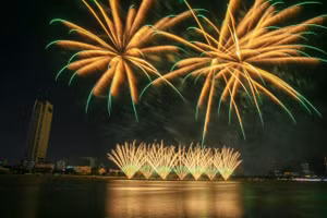 Màn trình diễn của đội pháo hoa Bồ Đào Nha.