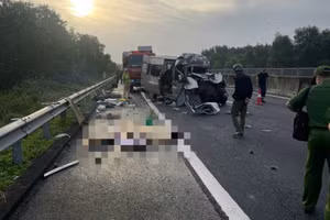 Hiện trường vụ tai nạn. 