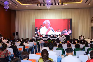 Toàn cảnh Hội nghị.
