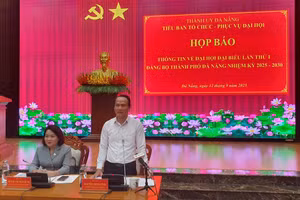 Ông Nguyễn Đình Vĩnh, Phó Bí thư Thường trực Thành ủy Đà Nẵng thông tin về Đại hội.