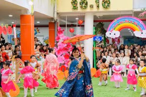 Đây là dịp để giáo viên giao lưu và “thắp lửa” sáng tạo trong nghề.