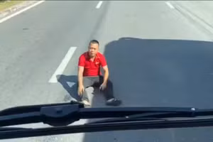 Ảnh cắt từ clip. 