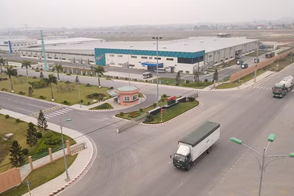 KCN Thăng Long Vĩnh Phúc, xã Bình Xuyên (Phú Thọ) dành 20% quỹ đất cho cây xanh, thảm cỏ, mặt nước và đường giao thông, tạo cảnh quan hài hòa, thân thiện môi trường.