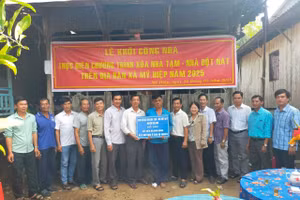 Khởi công xây nhà tại ấp Trung Châu, Cù Lao Giêng (xã Mỹ Hiệp cũ), An Giang.