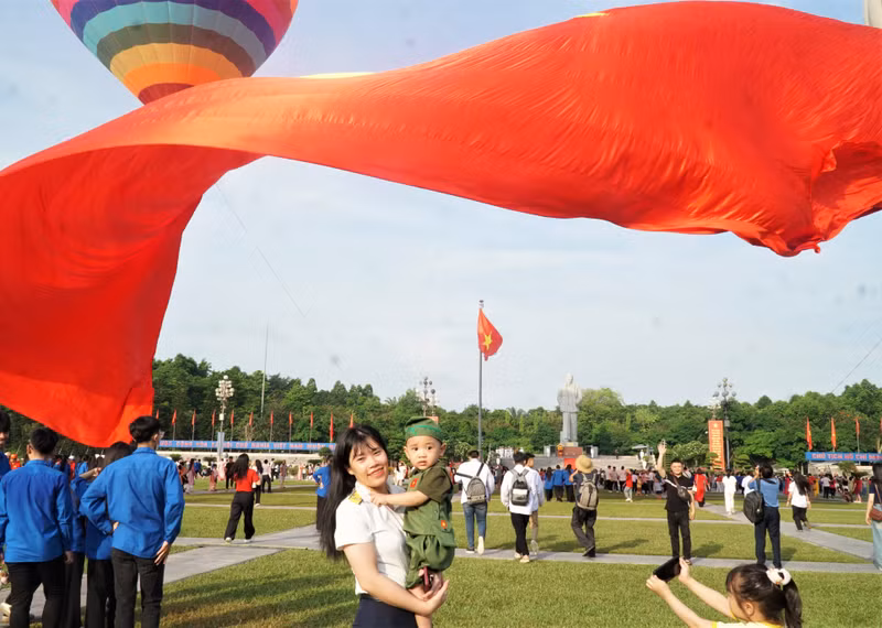 le-dai-ky-bay-ky-niem-sinh-nhat-bac-10.jpg