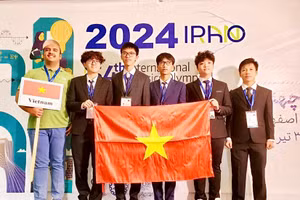 Đội tuyển Việt Nam dự thi Olympic Vật lý quốc tế năm 2024.