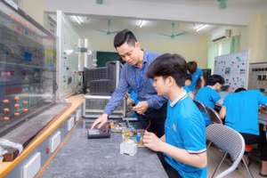 Cơ hội phát triển cần được mở rộng cho những người có năng lực; quyền lợi luôn đi cùng trách nhiệm và kết quả đóng góp.