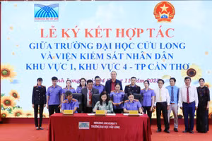Trường ĐH Cửu Long cùng Viện Kiểm sát nhân dân Khu vực 1 và Khu vực 4 ký Bản ghi nhớ hợp tác.