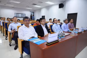 Đại biểu dự hội nghị.