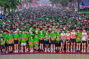 Xuất phát các cự ly.