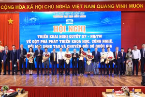 Đại biểu tham dự Hội nghị.