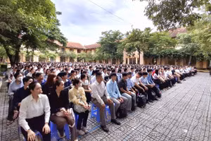 Thí sinh tham gia tuyển dụng viên chức ngành Giáo dục TP Cần Thơ.