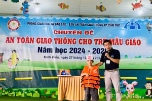 Trang bị kiến thức an toàn giao thông cho trẻ mầm non quận Ninh Kiều (TP Cần Thơ).