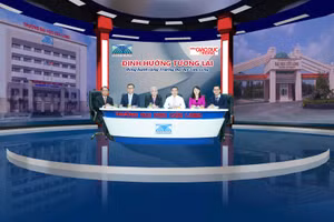 Chương trình được Livestream trên Fanpage của Báo Giáo dục và Thời đại và Fanpage Trường ĐH Cửu Long.