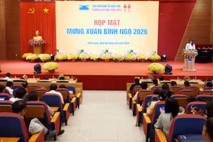 Quang cảnh buổi họp mặt.