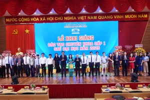 Trường ĐH Cửu Long khai giảng đào tạo Chuyên khoa cấp 1 sau đại học.