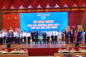 Trường ĐH Cửu Long khai giảng đào tạo Chuyên khoa cấp 1 sau đại học.