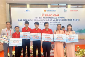 Giáo viên, học sinh TP Cần Thơ đoạt giải cao tại Hội thi An toàn giao thông.