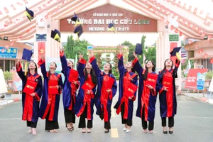 Sinh viên Trường ĐH Cửu Long.
