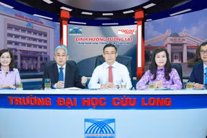 Báo GD&TĐ phối hợp Trường ĐH Cửu Long tổ chức Tư vấn tuyển sinh: Chọn đúng ngành - Chọn đúng trường - Sáng tương lai.