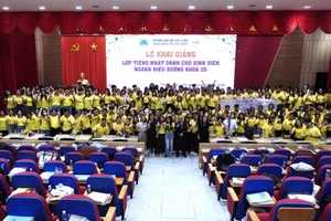 Trường Đại học Cửu Long khai giảng lớp đào tạo tiếng Nhật cho SV ngành Điều dưỡng. Ảnh: V.D