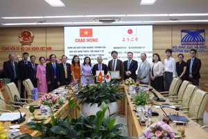 Trường ĐH Cửu Long tiếp và làm việc với đoàn đại biểu đến từ Nhật Bản.