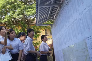 Thí sinh tại Hội đồng thi Trường THPT Châu Văn Liêm.