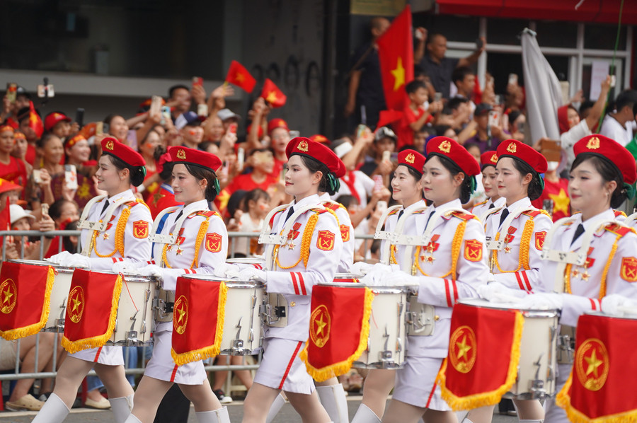 Khối nữ Quân nhạc luôn mang lại nhiều cảm xúc mỗi khi xuất hiện. dsc00287.jpg