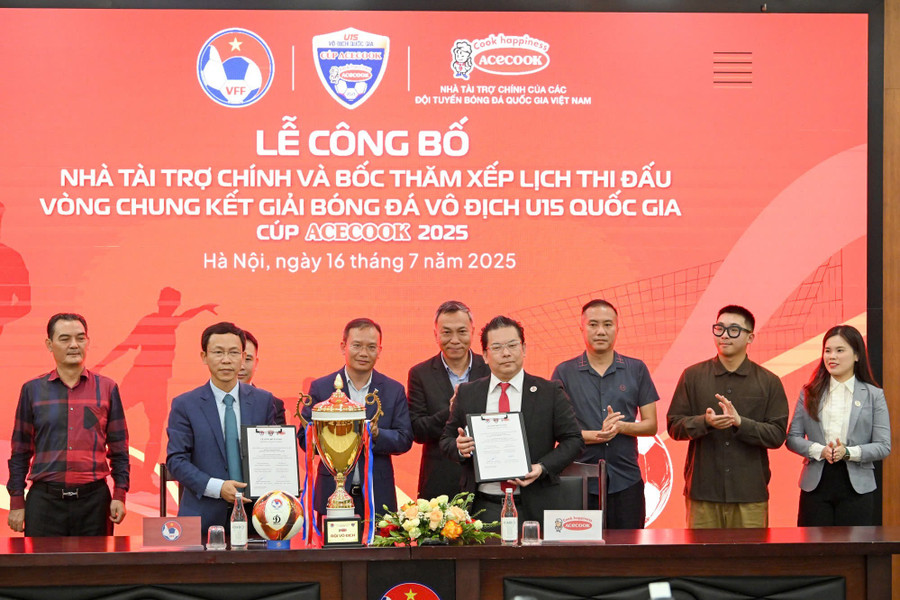 Công bố nhà tài trợ chính. z6810324353275-d858f44bb0f2e7f982bb72979cfae317.jpg