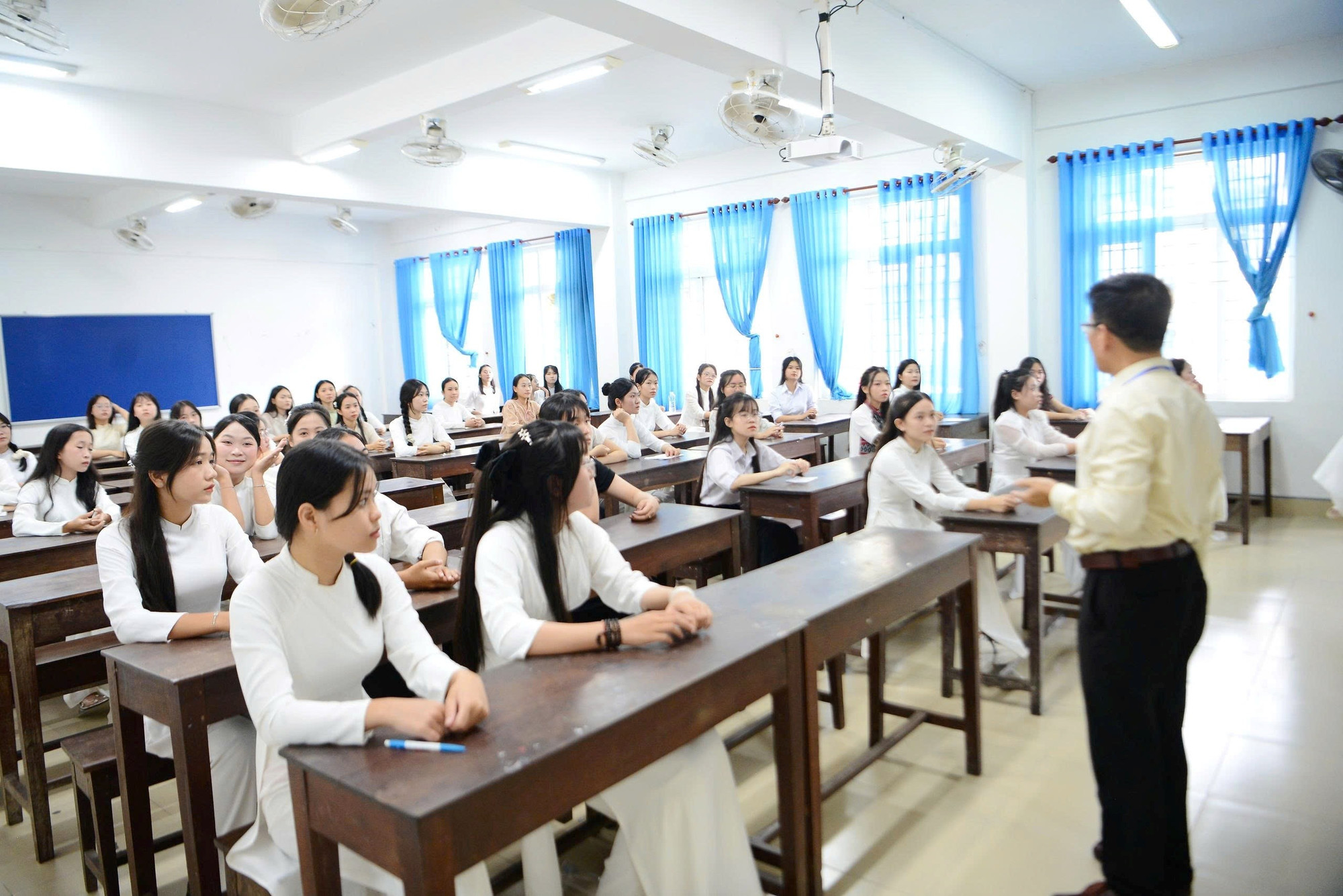 Khai mạc Kỳ thi Đánh giá năng lực các môn năng khiếu Khối M và Khối N đợt bổ sung 2025 tại Trường Đại học Sư phạm, Đại học Huế. (Ảnh: Huy Lê)