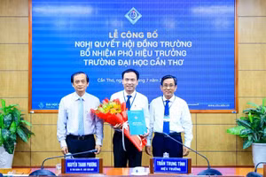 TS Lê Văn Lâm được bổ nhiệm giữ chức Phó Hiệu trưởng Trường ĐH Cần Thơ. Ảnh: CTU.